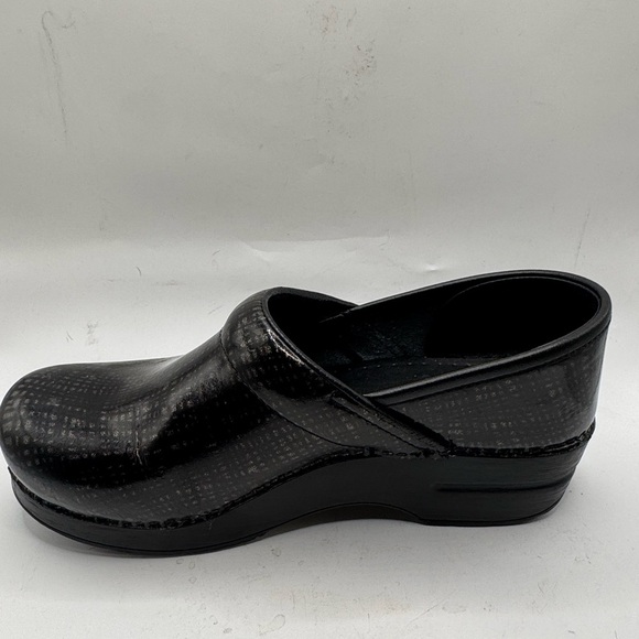 Dansko Black Patterned Workwear Clogs size 38 - Picture 7 of 9